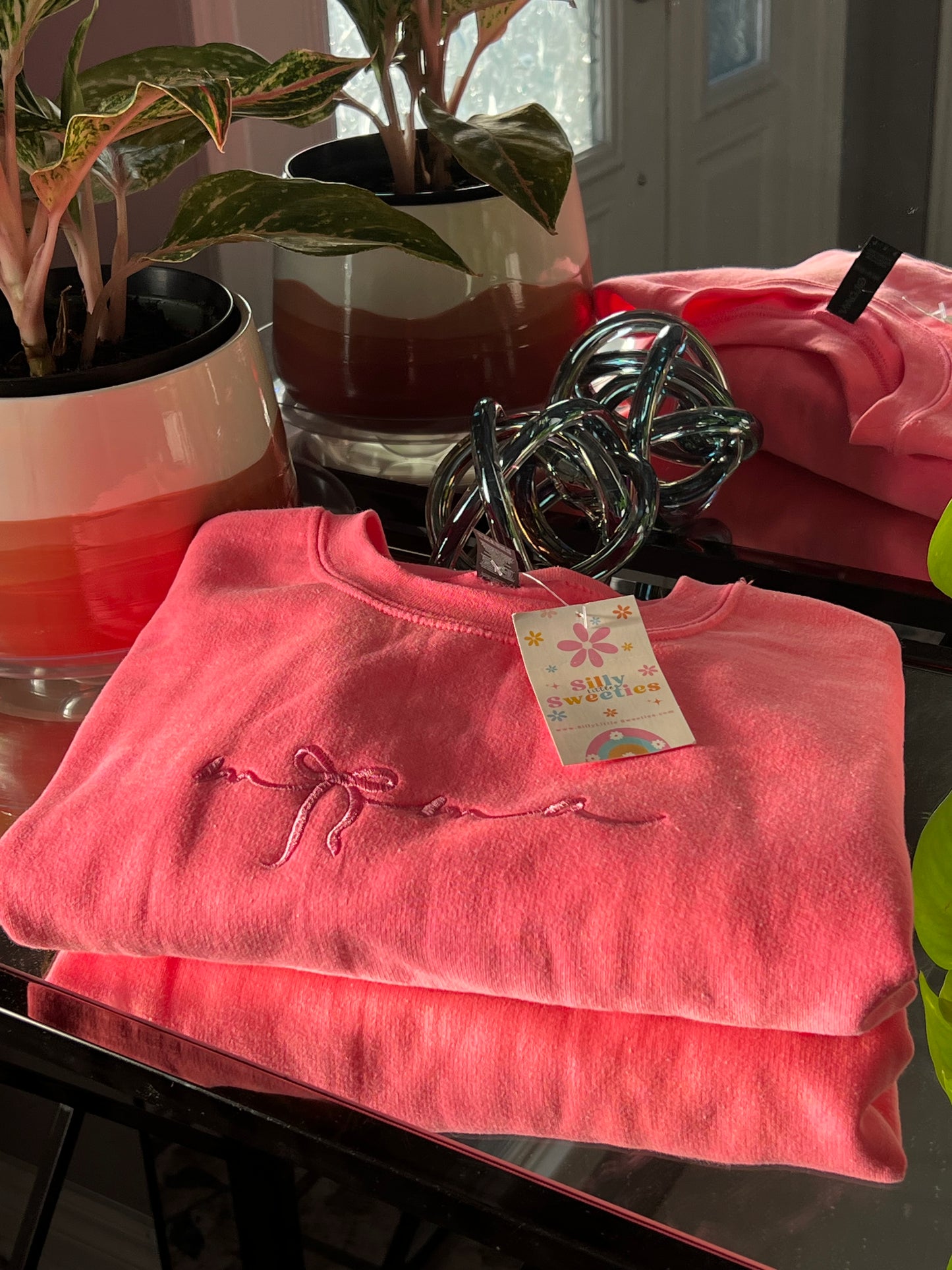 MAMA bow embroidered Sweater, Tshirt or Hoodie