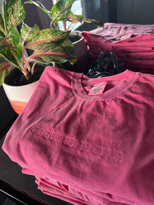 Cool moms club  Embroidered t-shirt Comfort Colors